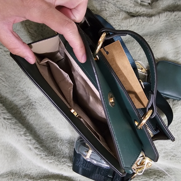 RARE* NEW! Steve Madden Bevelyn "CEDAR GREEN" Crossbody Bag Purse - Picture 6 of 8